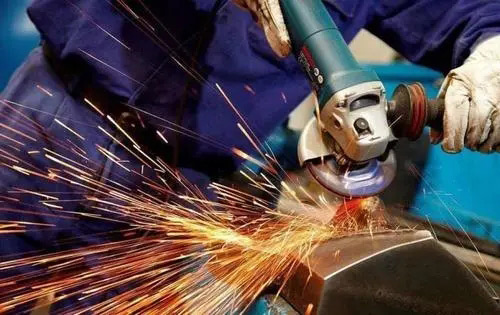 方法總比困難多，金屬加工隨時準備好金屬加工消泡劑準沒錯