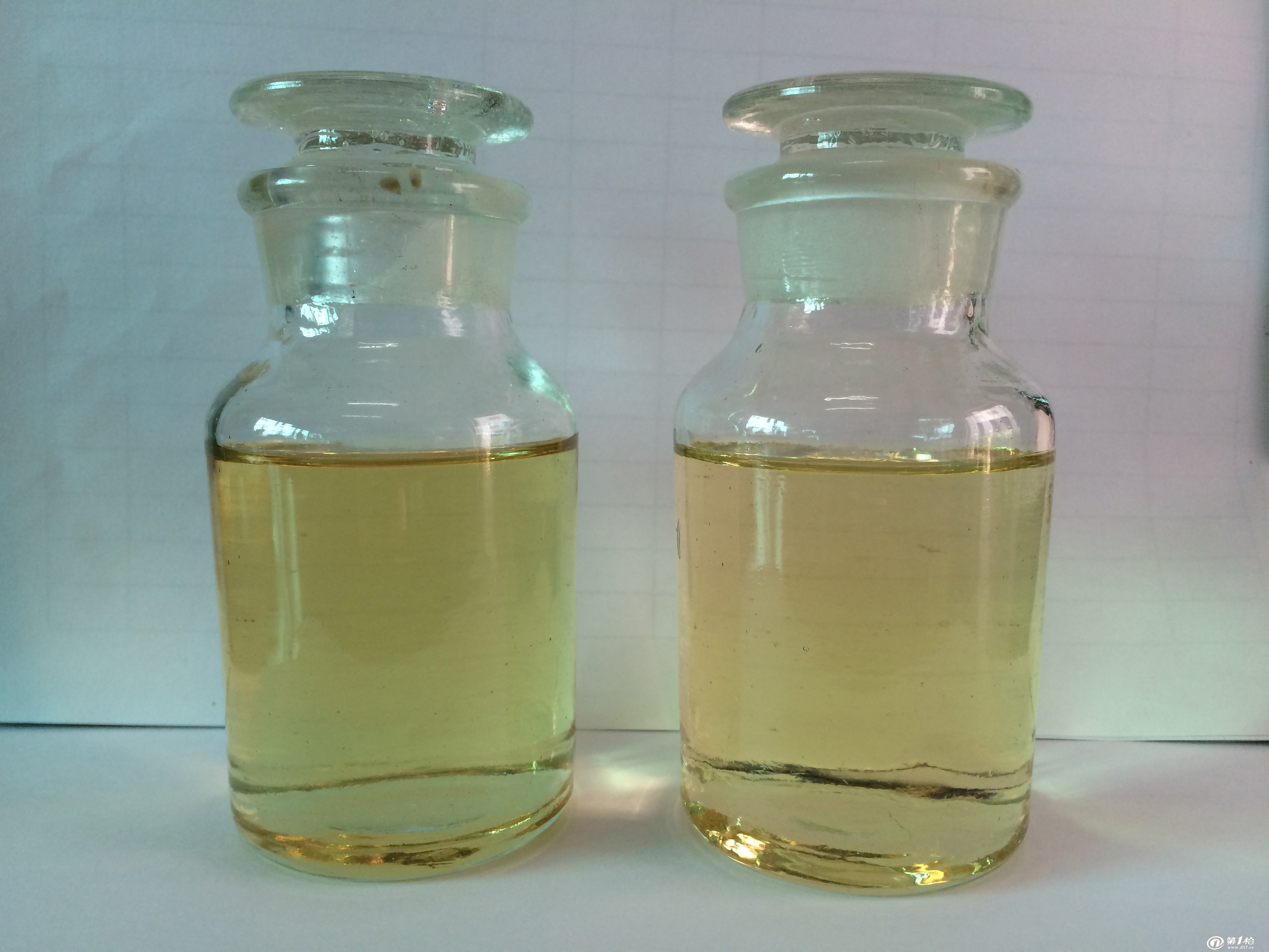 減水劑消泡劑讓你從此告別豆腐渣工程