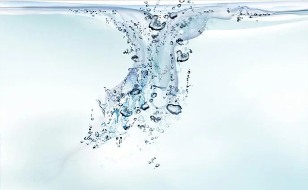 反滲透水處理出現(xiàn)泡沫怎么辦？消泡劑來幫忙！