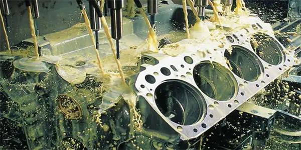 聚醚消泡劑解決工業(yè)清洗大量泡沫的問(wèn)題